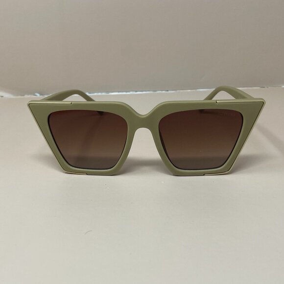 Topfoxx | The CEO Sunglasses in Nude main image 5